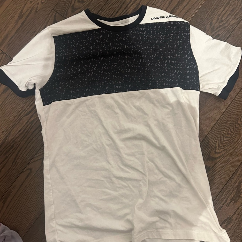 Under armour tshirt